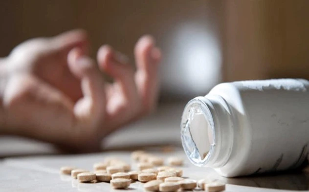 ইঁদুরনাশক ট্যাবলেট কে গ্যাস্ট্রিকের ওষুধ মনে করে খেয়ে প্রাণ গেল দুই বেয়াইয়ের